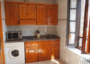 Cocina Apartamento 1 de los Apartamentos Rurales la Escuela
